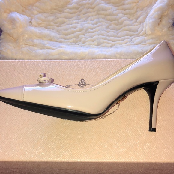 HP🎉 PRADA 75 mm Bow Pointed Pumps Cream 8.5 NWT - Picture 5 of 8